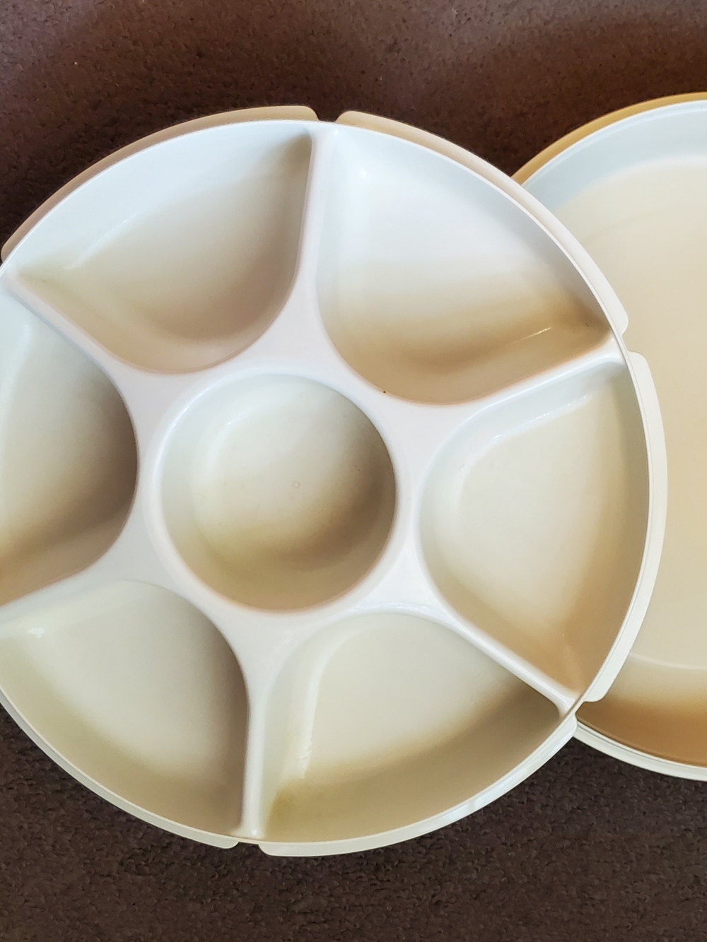 Tupperware Multi-Section Serving Tray with Lid